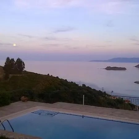 Lumiere- Avantes * Agioi Apostoloi (Evia)